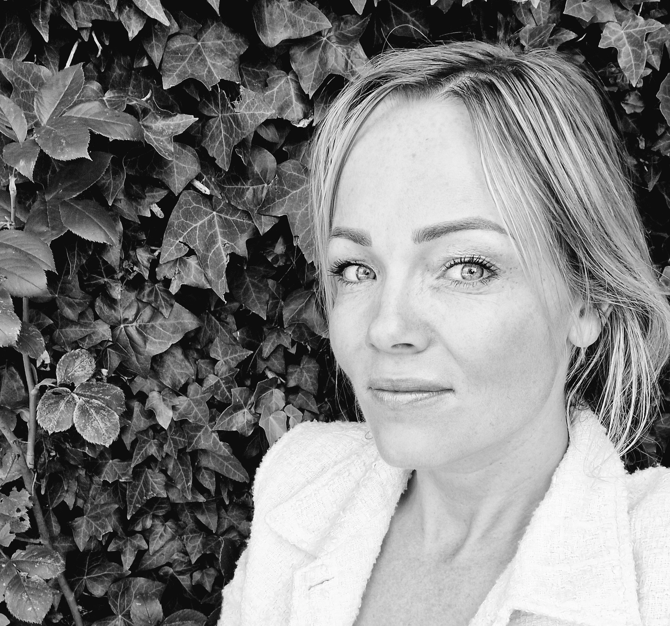 Liesbeth in ontspannen setting